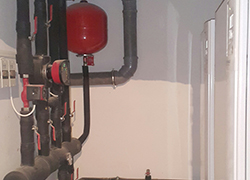 Toplotne pumpe 32 KW sa integrisanim bojlerom